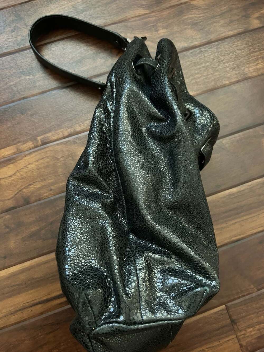 Tory Burch Natalya Black Crackle Leather Hobo Shoulder Bag Urban Chain Witch EUC - Picture 9 of 15